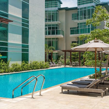 Aruga Apartments By Rockwell Makati Makati City Extérieur photo